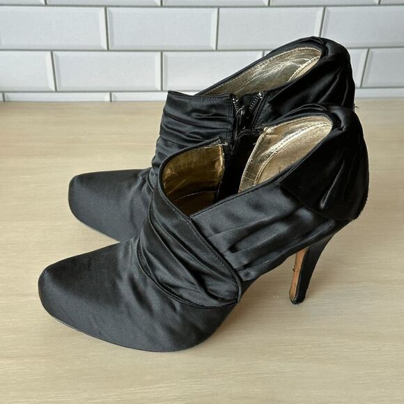 Steven By Steve Madden Black Ntrigue Satin Booties Size 7 - Picture 7 of 7